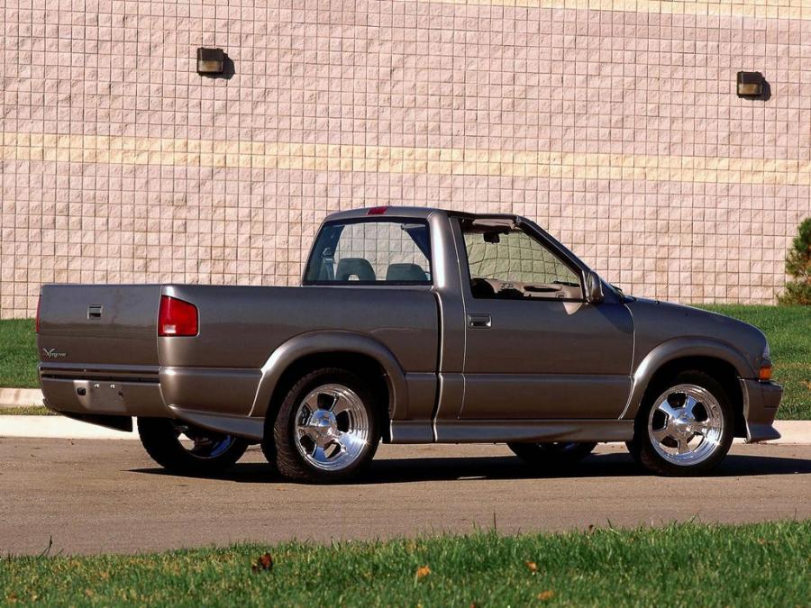  Chevrolet T-Top S-10 Xtreme Concept 2000 года  (фото 2 из 2)